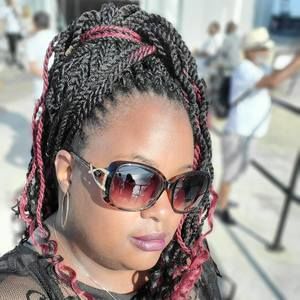 Meet your Posher, Lynell